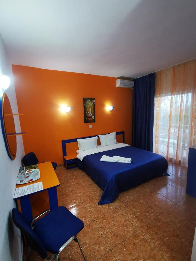 Vila Oranj Hotel Costinesti Exterior photo